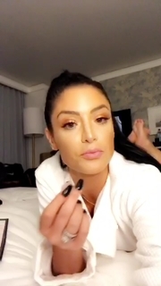 Natalie Eva Marie feet photo thumbnail