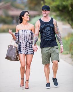 Natalie Eva Marie feet photo thumbnail