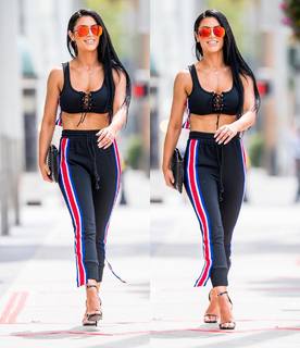 Natalie Eva Marie feet photo thumbnail