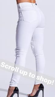 Natalie Eva Marie feet photo thumbnail
