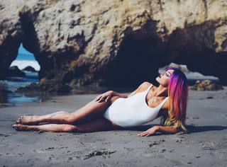 Natalie Eva Marie feet photo thumbnail
