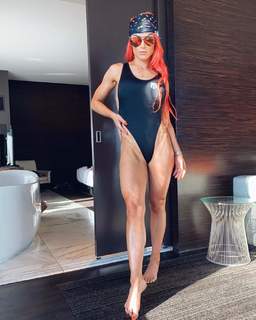 Natalie Eva Marie feet photo thumbnail