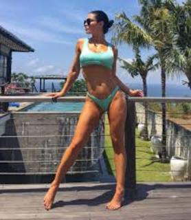 Natalie Eva Marie feet photo thumbnail