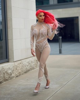 Natalie Eva Marie feet photo thumbnail