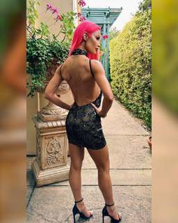 Natalie Eva Marie feet photo thumbnail
