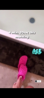Natalie Eva Marie feet photo thumbnail