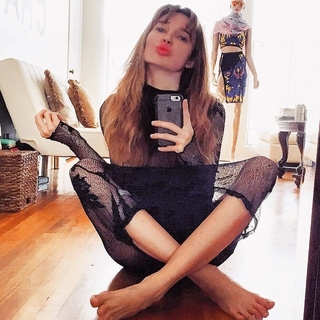 Natalie Gal feet photo 3