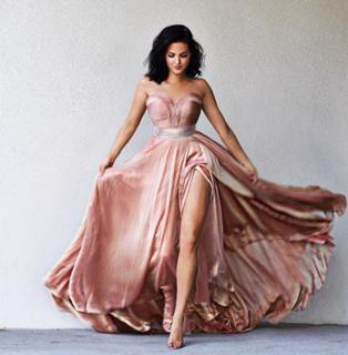 Natalie Halcro feet photo 11