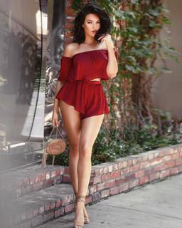 Natalie Halcro feet photo 17