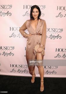 Natalie Halcro feet photo 4