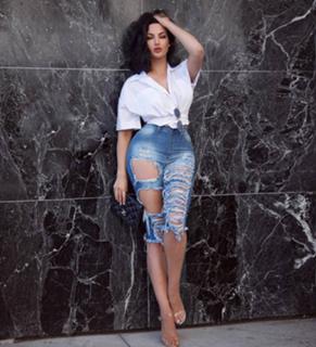 Natalie Halcro feet photo 7
