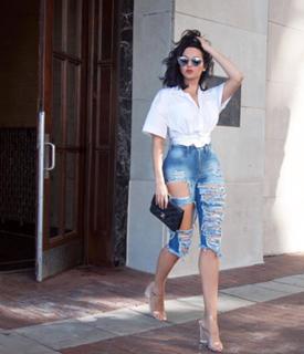 Natalie Halcro feet photo 6