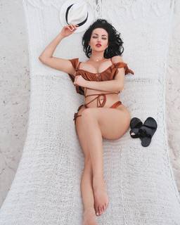 Natalie Halcro feet photo 20