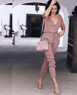 Natalie Halcro feet photo 12