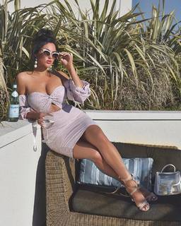 Natalie Halcro feet photo 18