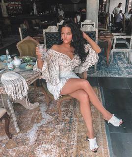 Natalie Halcro feet photo 8