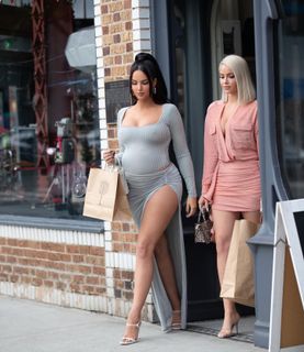 Natalie Halcro feet photo 17