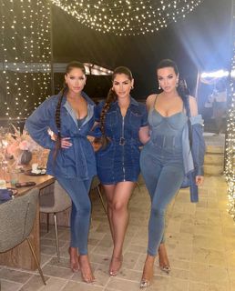 Natalie Halcro feet photo 10