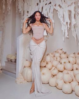 Natalie Halcro feet photo 2