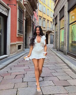 Natalie Halcro feet photo 14