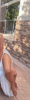 Natalie Halcro feet photo 18