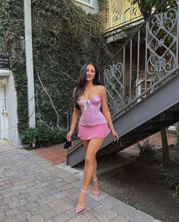 Natalie Halcro feet photo 13