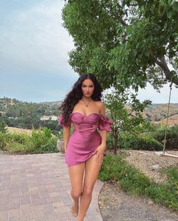 Natalie Halcro feet photo 20