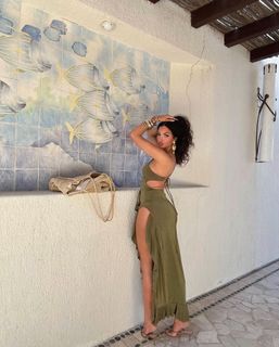 Natalie Halcro feet photo 15