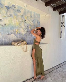 Natalie Halcro feet photo 3