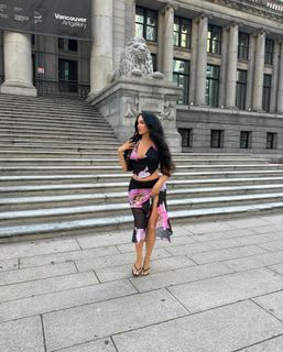 Natalie Halcro feet photo 4