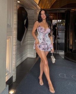 Natalie Halcro feet photo 7