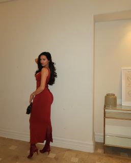 Natalie Halcro feet photo 7