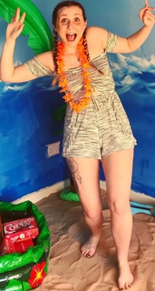 Natalie Hanby feet photo 13