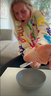 Natalie Hanby feet photo 12