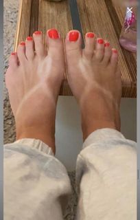 Natalie Hanby feet photo 3