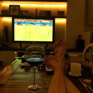 Natalie Imbruglia feet photo thumbnail