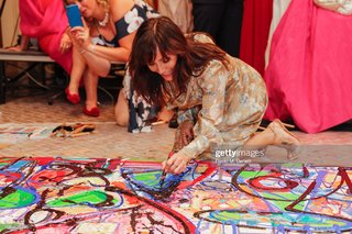 Natalie Imbruglia feet photo thumbnail