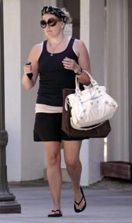 Natalie Maines feet photo 1