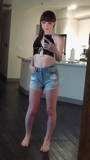 Natalie Mars feet photo thumbnail