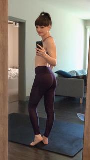 Natalie Mars feet photo thumbnail