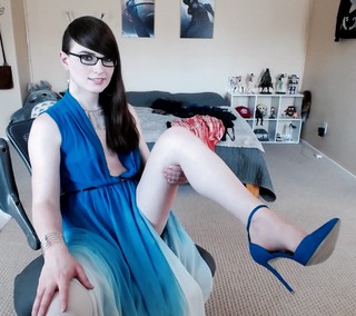 Natalie Mars feet photo thumbnail
