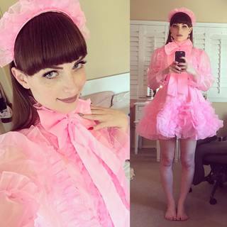 Natalie Mars feet photo thumbnail