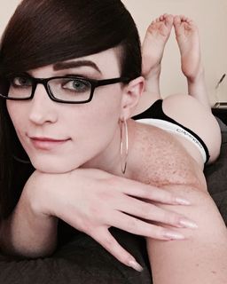 Natalie Mars feet photo thumbnail