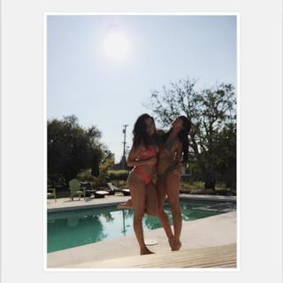 Natalie Martinez feet photo thumbnail