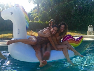 Natalie Martinez feet photo thumbnail