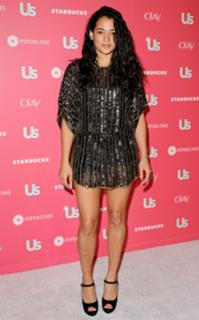 Natalie Martinez feet photo thumbnail