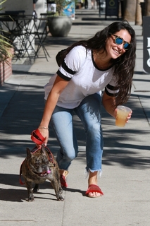 Natalie Martinez feet photo thumbnail