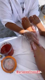 Natalie Martinez feet photo thumbnail