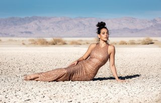 Natalie Martinez feet photo thumbnail