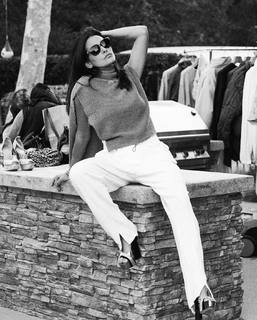 Natalie Martinez feet photo thumbnail